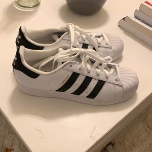Never worn Adidas Superstar Shoes. Brand new!!